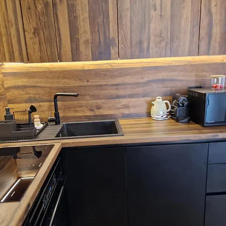 Maris I Maksim 公寓