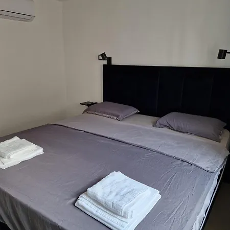 Maris I Maksim Apartment Tribunj (Sibenik-Knin)