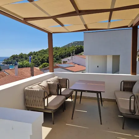 Maris I Maksim 公寓 *