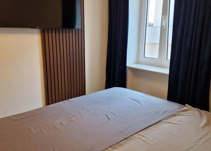 Maris I Maksim Apartman *